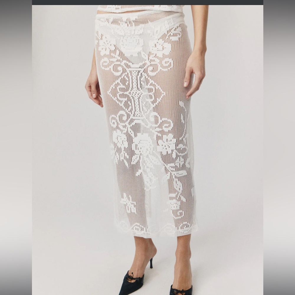 Pre owned With Jean White Lace Midi Skirt XS